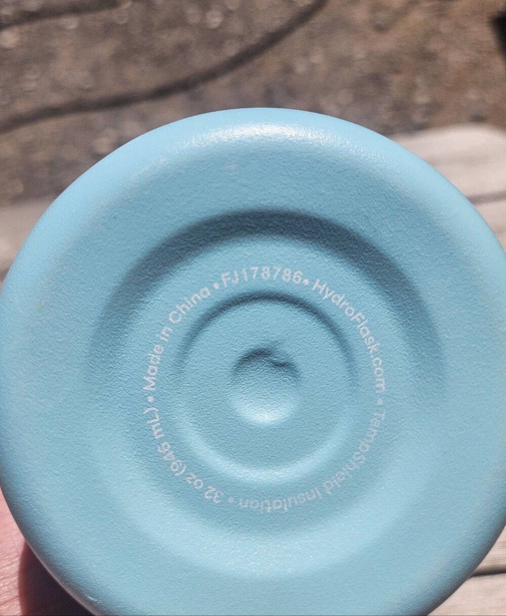 Hydro Flask 32oz Wide Mouth Water Bottle In Dew / Mint Green / Blue - Picture 3 of 4